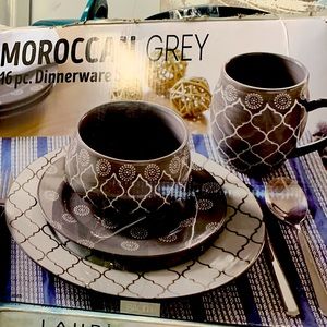 collectible dinnerware set